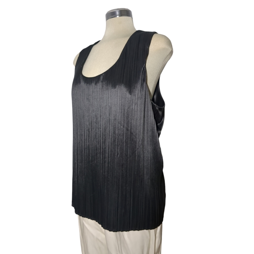 BBW ORIGINAL Black satin pleaded Sleeveless Size 20W